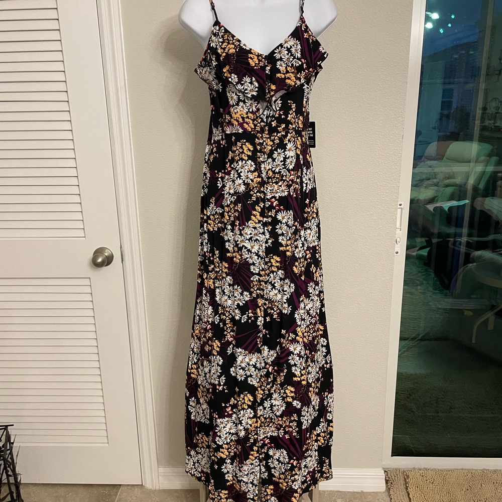 Express Maxi Dress - Size Medium - NWT